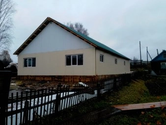 Магазин с офисным мансардным этажом из сэндвич-панелей